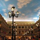 Binnen in The Venetian -grootste casino ter wereld